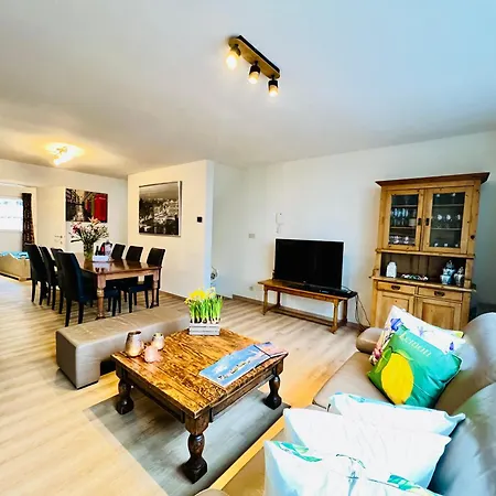 Apartment Elegant 3-bedroom
